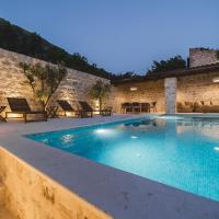 Villa Boscovich, hotel u gradu Katun