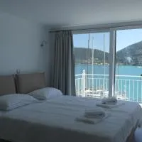 Andromeda Seaside Apartments, hotel di Vlikhon