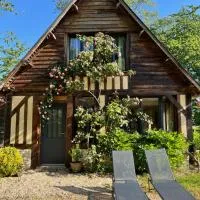 Chalet de charme en plein cœur du Calvados, Hotel in Victot-Pontfol