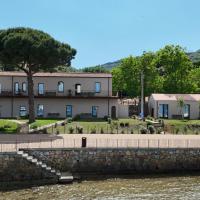 Porto Baratti Residence, hotel i Baratti