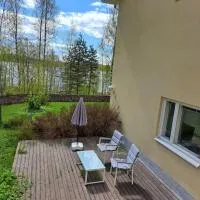 52m2 appartment near the city and the lake, hotell i Jyväskylä