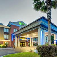 Holiday Inn Express Hotel & Suites Hinesville by IHG, hotel blizu aerodroma MidCoast Regional Airport - LIY, Hajnsvil