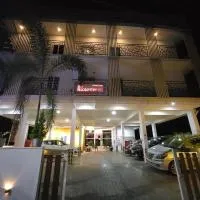 Hotel The Mountmist, hotel v destinaci Kakkanad