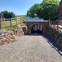 Malthouse Farm Cottage Batcave, hotel en Stoke-on-Trent