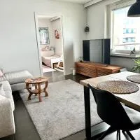 Valoisa 44,5 m2 kaksio Lahden keskustassa, Hotel in Lahti