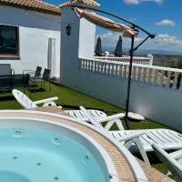 Alojamiento Antigua Fábrica, hotel en Sabiote