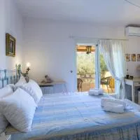 Titania il giardino segreto di prospero, khách sạn ở Ýpsos