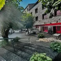 Hôtel - Pub Le Petit Bosquet, хотел в Santo-Pietro-di-Venaco
