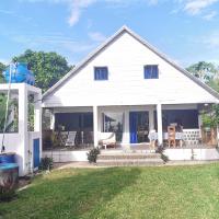 Blue Lagoon villa en bord de plage, ξενοδοχείο κοντά στο Sainte Marie Airport - SMS, Sainte Marie