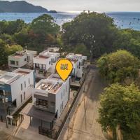 Mirame #4 - 3 Bedroom Villa Across from the Beach، فندق في كوكو