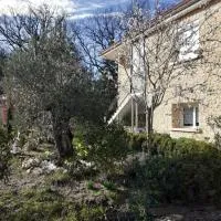 Les Lauriers, hotel Combas városában