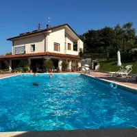 Villa Dell' Artista - Villa Anna, hotel en Santarcangelo di Romagna