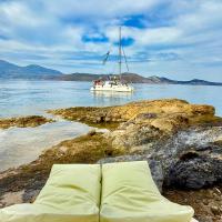 Milos Boathouse-Between2seas Boutique, hotel a K&aacute;stron
