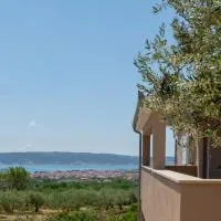 AnTina Apartment, hotell i Kastel Stari