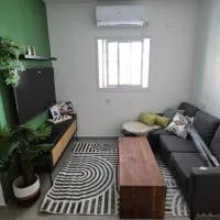Boutique apartment in Afula Netflix, balcony, free parking, hotel v destinaci ‘Afula