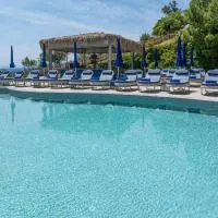 Viesnīca Petra Nera Skiathos, Philian Hotels & Resorts pilsētā Ajaparaskeve
