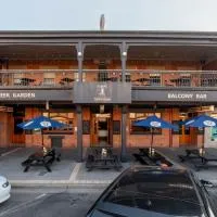 Terminus Hotel Yarrawonga, hotel di Yarrawonga