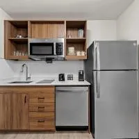 Everhome Suites Brownsville, hotel v mestu Brownsville