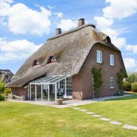 Haushaelfte 16a Lille Hus ID 450, hotel near St. Peter-Ording Airpark - PSH, Tating