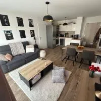 Superbe nid douillet 42m avec balcon et parking, hotel em Longvic