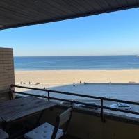 Porto - Sunset flat at the beach - Free parking &ndash; hotel w mieście Matosinhos