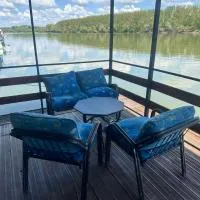 SplavTisa-Titel, hotel u gradu Titel