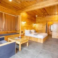 Nirmaya Resort, Hotel in Kanatal