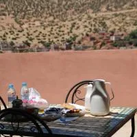 Gîte Imsker Elbour، فندق في أسني