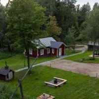 Mökki – hotel w mieście Hattusaari
