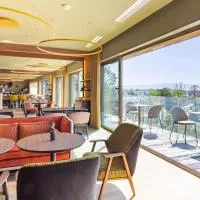 HÔTEL PANORAMA 360 Bourg en Bresse - Cœur de ville, хотел в Бур-ен-Брес