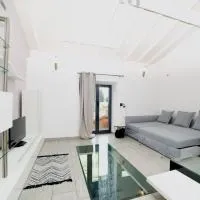 Le Beau-Mont Triplex moderne lit King Size proche Geneve، فندق في Présilly