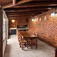 Casa Céntrica con Quincho, hotel a Esquina