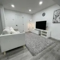 Comfy 2 Bedroom Suite Getaway, hotell i Edmonton