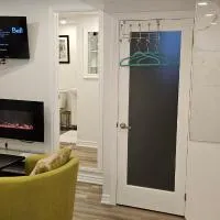 Walk out Basement Studio, hotel en Smithville