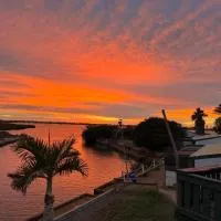 Carnarvon में, होटल Pelican Point Waterfront Resort