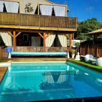 GITES O FIL DE L'EAU piscine spa accès rivière、Omessaのホテル