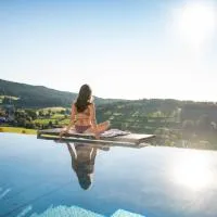 Schwarzwald Wellnesshotel SAIGERHÖH I Spa Golf & Wandern über dem Titisee, hotel u gradu 'Lenzkirch'