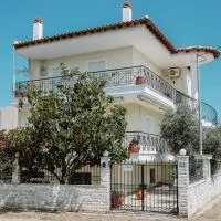 ABI's gem, hotel i Aroyí