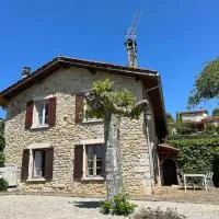 Maison Auros, hotelli kohteessa Ambérieu-en-Bugey