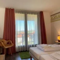 Kisfaludy Kásté, hotel u gradu Dobronhegy