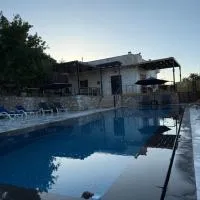 Oak Farm Ajloun مزرعة البلوط عجلون: Ajloun şehrinde bir otel