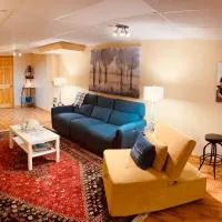 Country Roads Dwelling, hotel in Hamilton