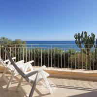 Is Femminas 25 - FRONTE MARE, hotel v destinaci Bari Sardo