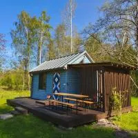 Private tinyhouse - Blue House, hotel din Lõupõllu