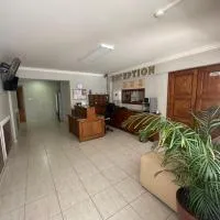 Ellis Hotel Apartments, hotel em Lárnaca
