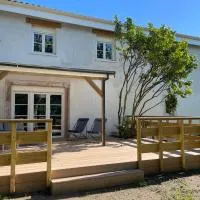Duplex rénové au cœur de la nature, hotel v destinácii Salles