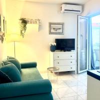 Blue Apartment On The Beach, Hotel in Novalja