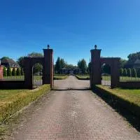 Gut Rottmannshagen Mecklenburgische Seenplatte, отель в городе Jürgenstorf