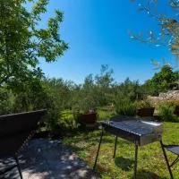 Dvi Ulike, hotel di Labinci