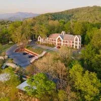 Iris Inn and Cabins, hotel di Waynesboro